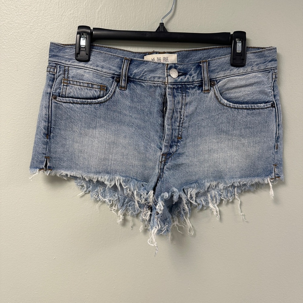 Free People We The Free Denim Cutoff Shorts Light Wash Button Fly Frayed Hem 27